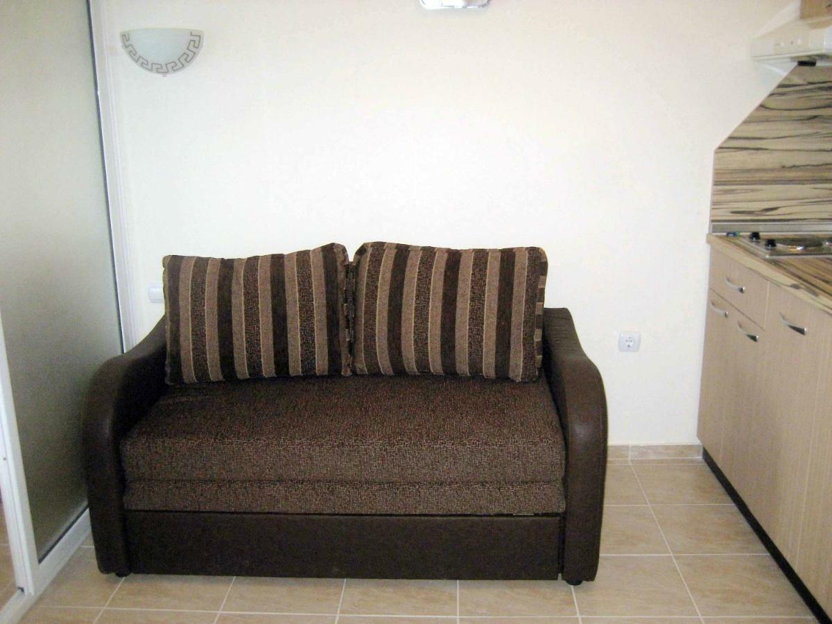 Andalusia Elenite
